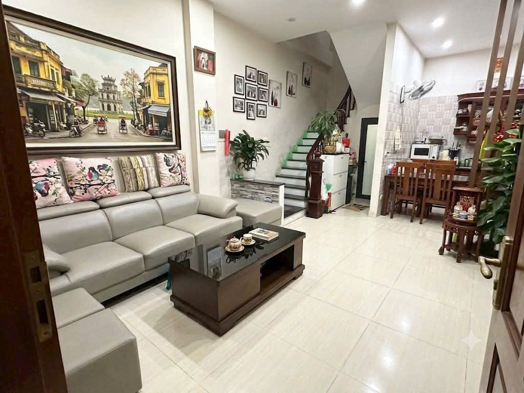 ⭐️chinh chu ban nha ai co nhu cau ko qua moi gioi, ngay nga tu chu huy man. giam 1 ty ban nhanh; 0904588981